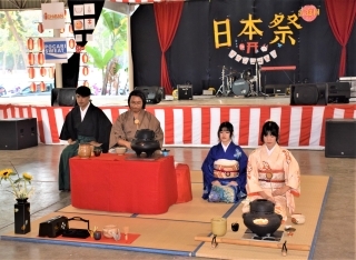 脚が痺れる